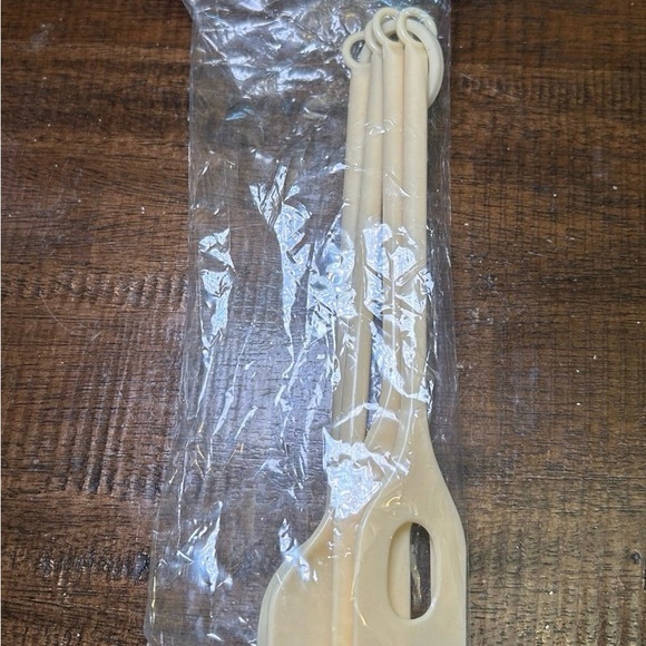 Other - NEW VINTAGE Set of 4 Mini Plastic Spatulas Retro Kitchen Tools